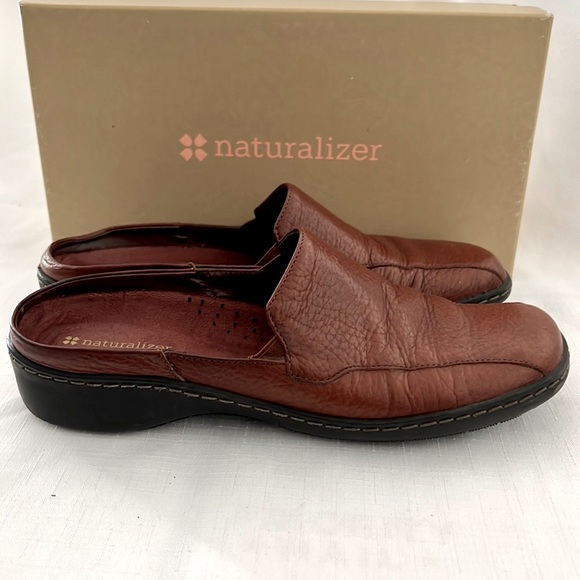 Naturalizer / Leather / Brown Mules - Picture 2 of 11